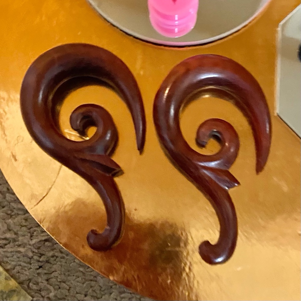3/4 in Real Rose Wood gauged earrings